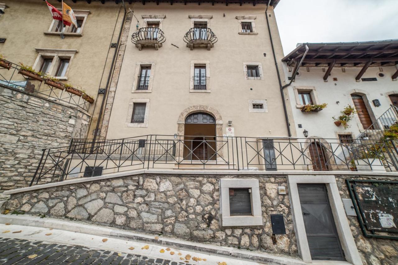 Dimora Fresilia Casa Vacanze Opi Buitenkant foto