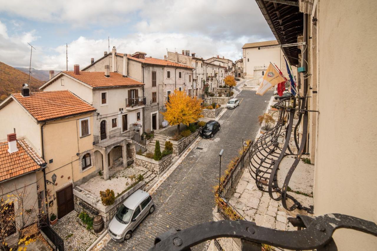 Dimora Fresilia Casa Vacanze Opi Buitenkant foto