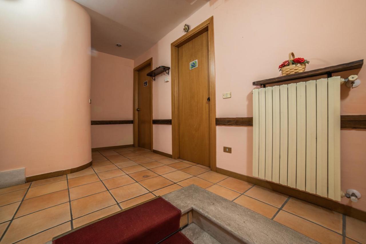 Dimora Fresilia Casa Vacanze Opi Buitenkant foto