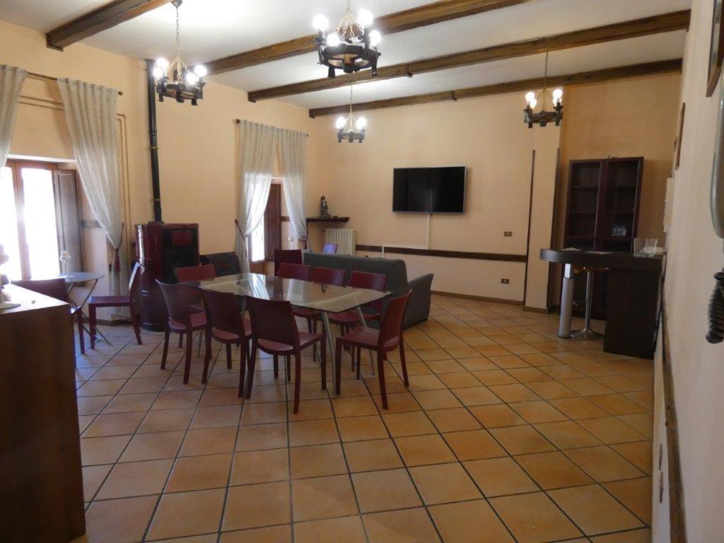 Dimora Fresilia Casa Vacanze Opi Buitenkant foto
